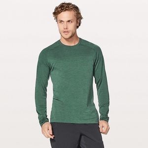 Lululemon men’s Metal Vent Tech LS- Medium